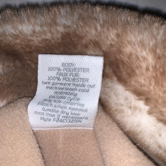 Baby Girl 6-Month Double-Breasted Coat with Faux Fur-Trimmed Collar and Hat - Picture 6 of 6